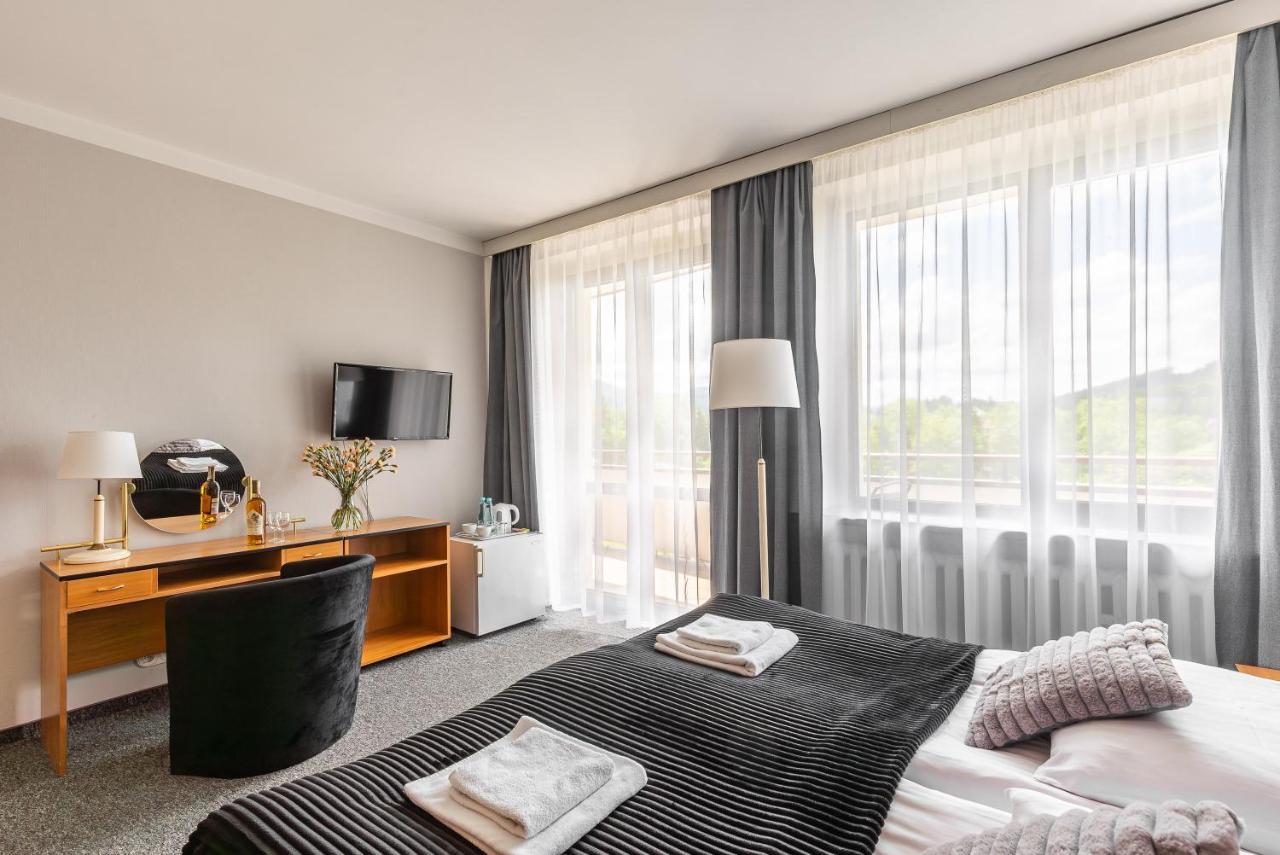 Hotel Helios 300M Od Krupowek Nowy Basen Od 12 Lipca Zakopane Bagian luar foto