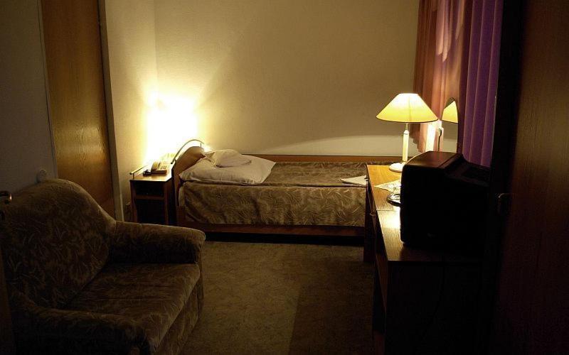 Hotel Helios 300M Od Krupowek Nowy Basen Od 12 Lipca Zakopane Ruang foto
