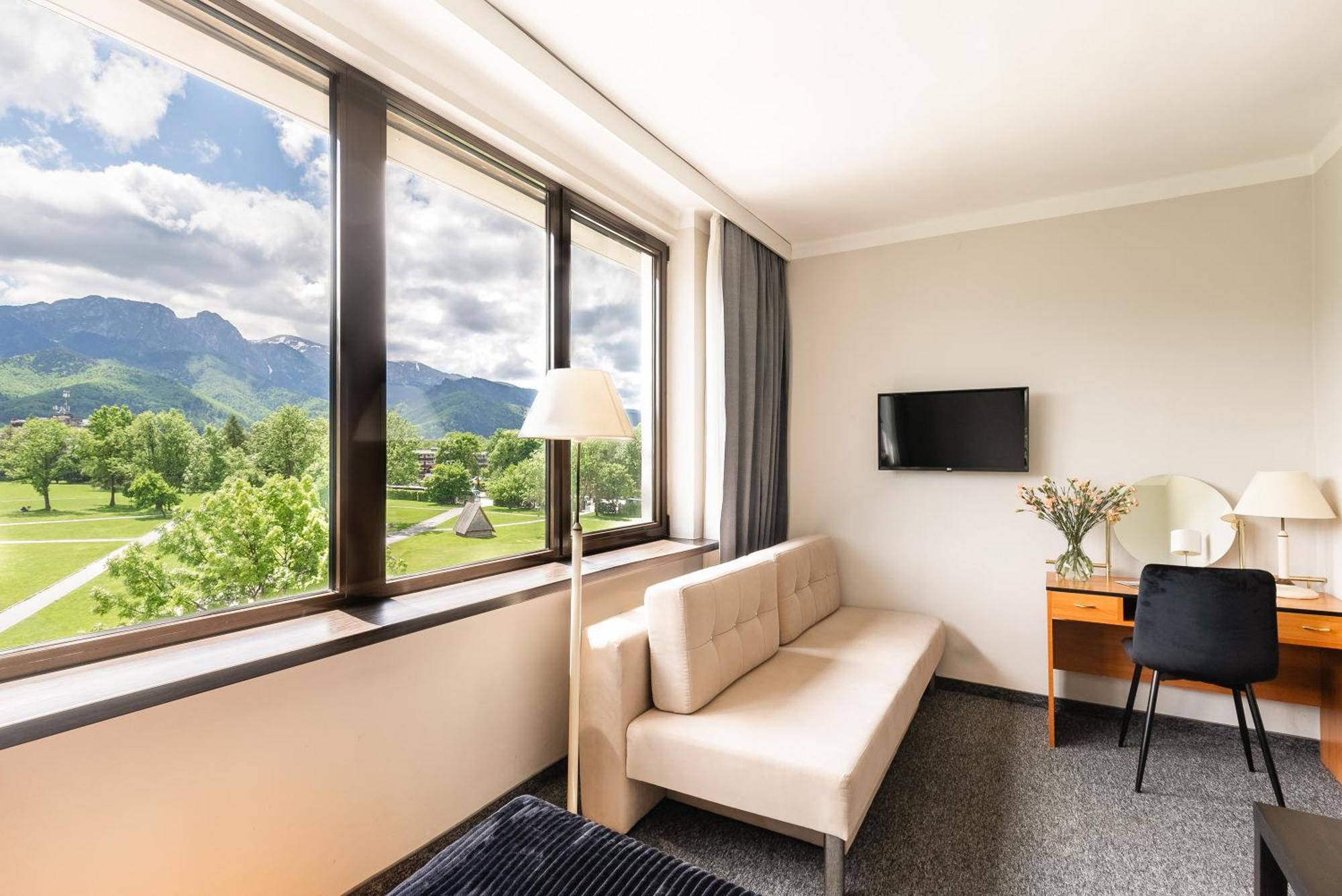 Hotel Helios 300M Od Krupowek Nowy Basen Od 12 Lipca Zakopane Bagian luar foto