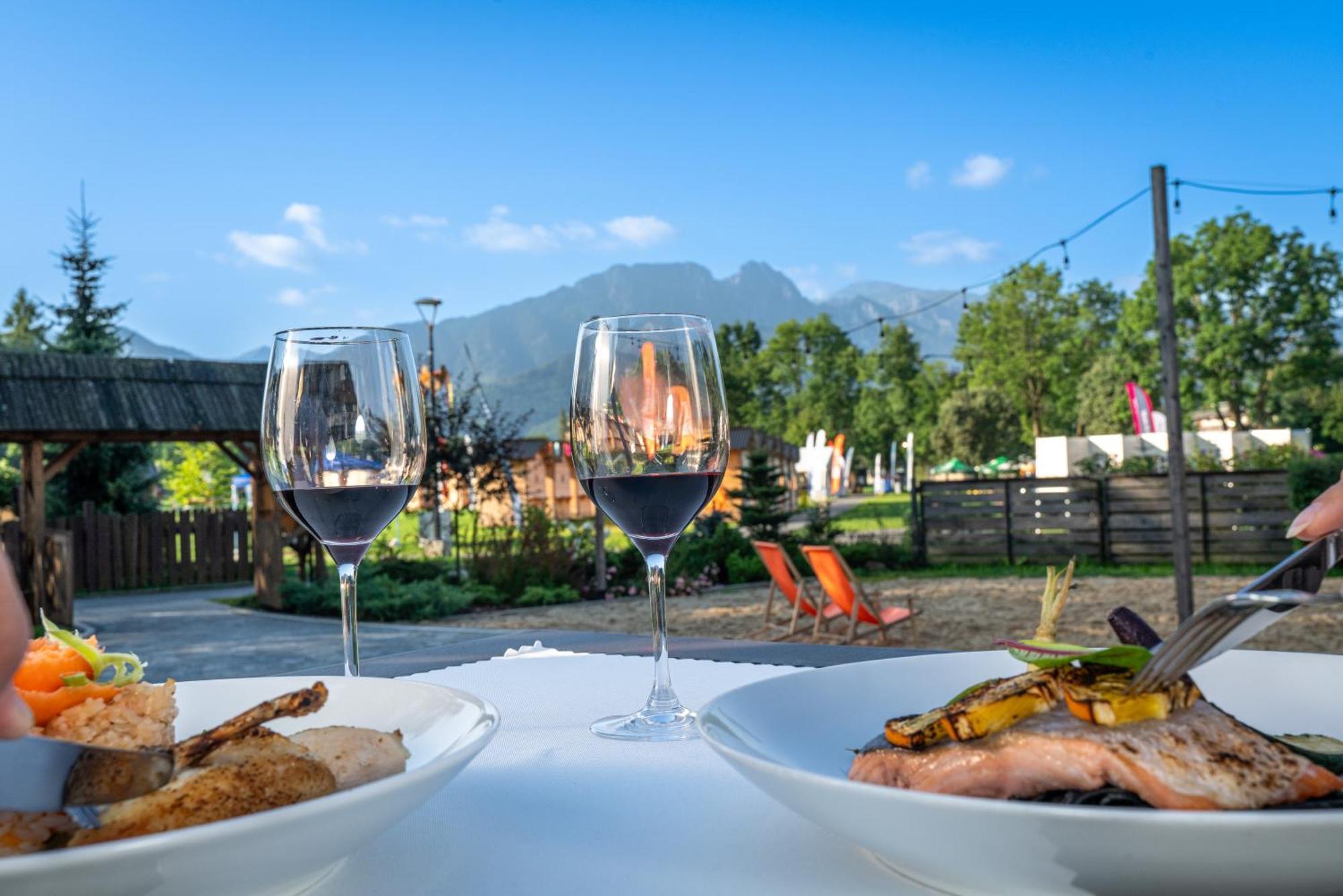 Hotel Helios 300M Od Krupowek Nowy Basen Od 12 Lipca Zakopane Bagian luar foto