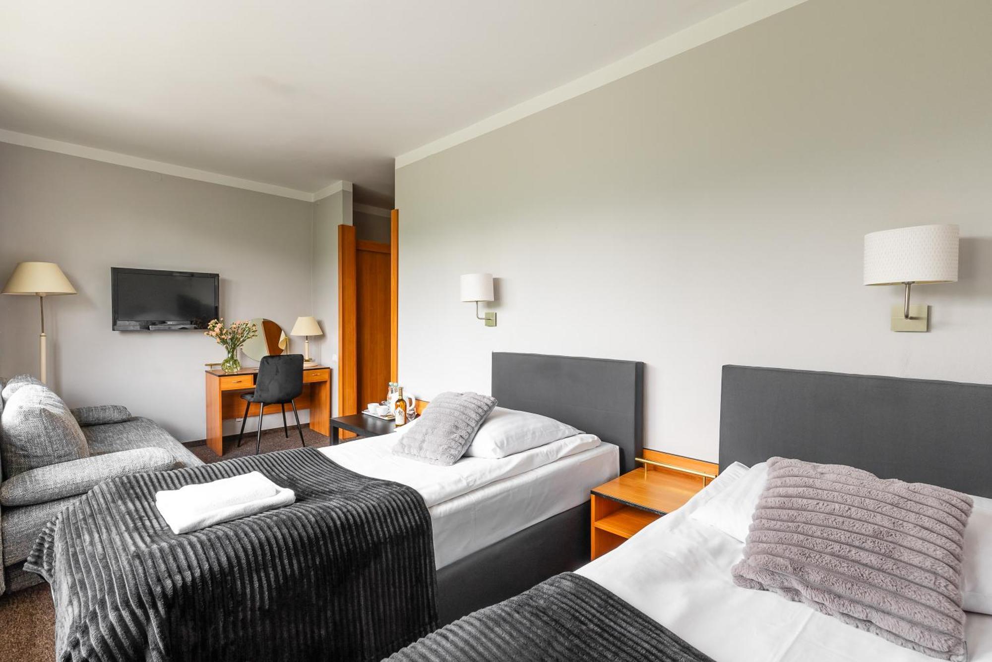 Hotel Helios 300M Od Krupowek Nowy Basen Od 12 Lipca Zakopane Bagian luar foto