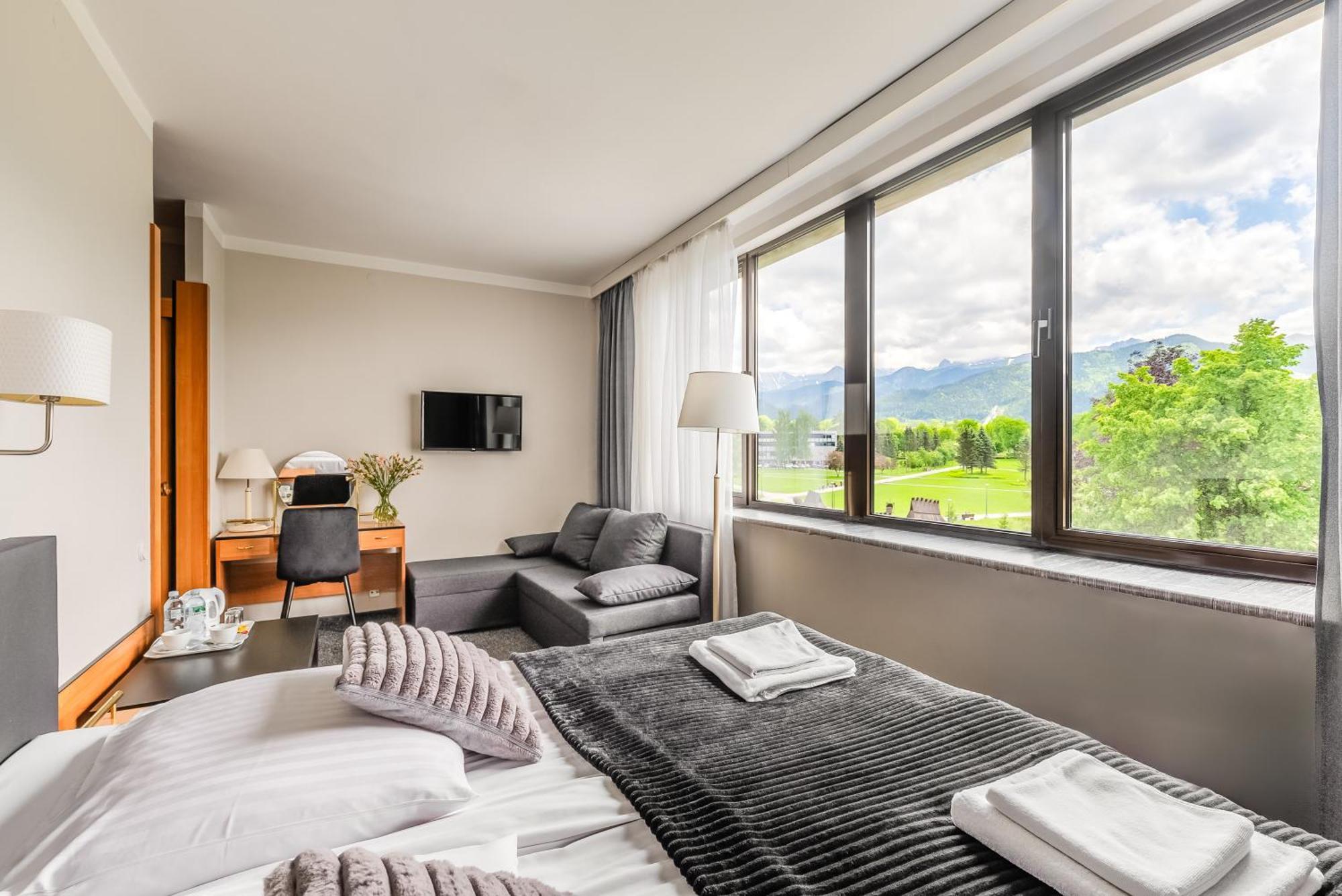 Hotel Helios 300M Od Krupowek Nowy Basen Od 12 Lipca Zakopane Bagian luar foto
