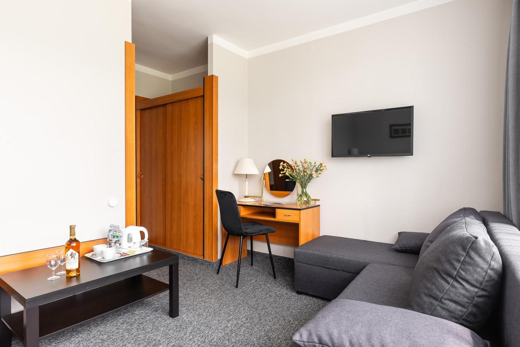 Hotel Helios 300M Od Krupowek Nowy Basen Od 12 Lipca Zakopane Bagian luar foto