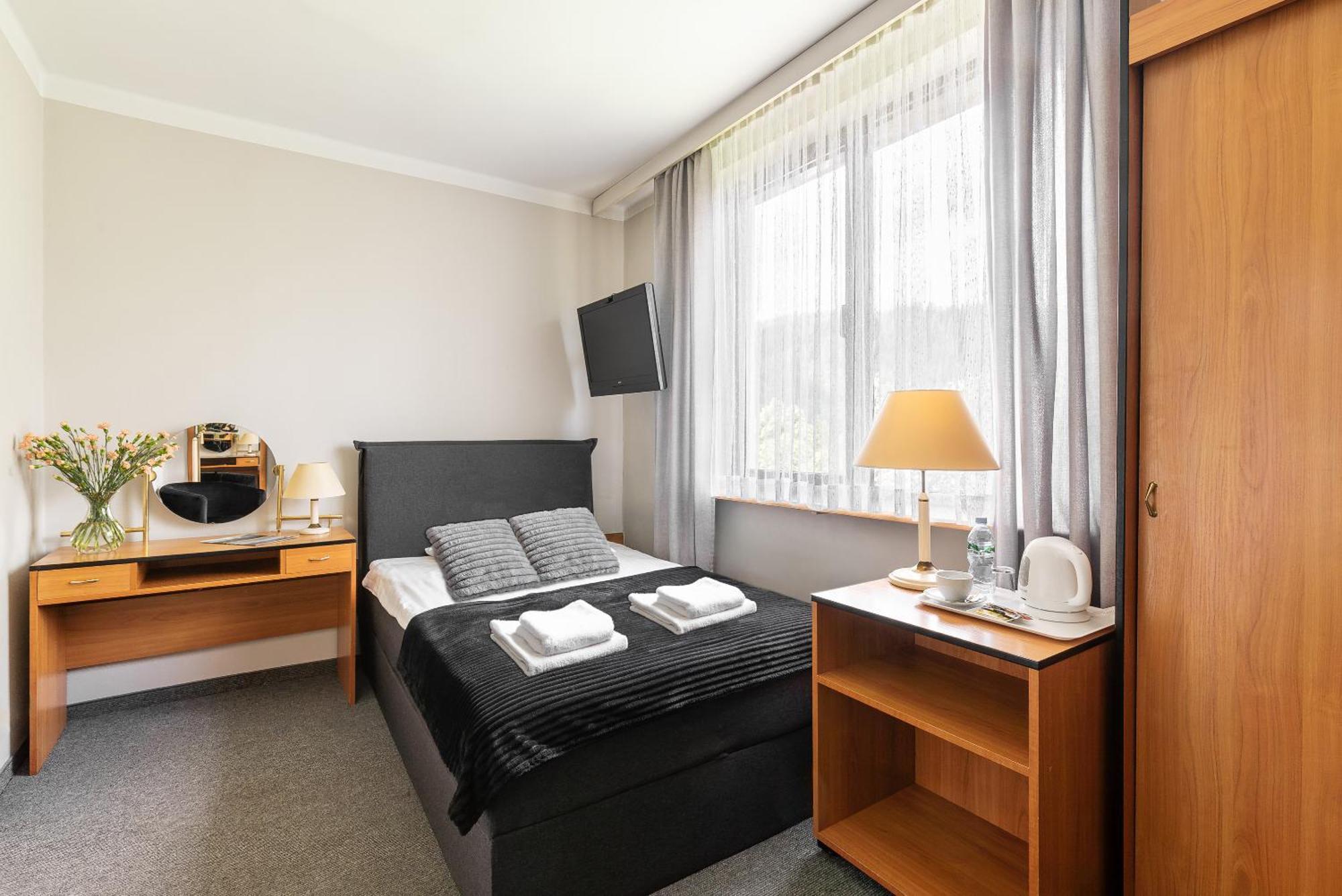 Hotel Helios 300M Od Krupowek Nowy Basen Od 12 Lipca Zakopane Bagian luar foto
